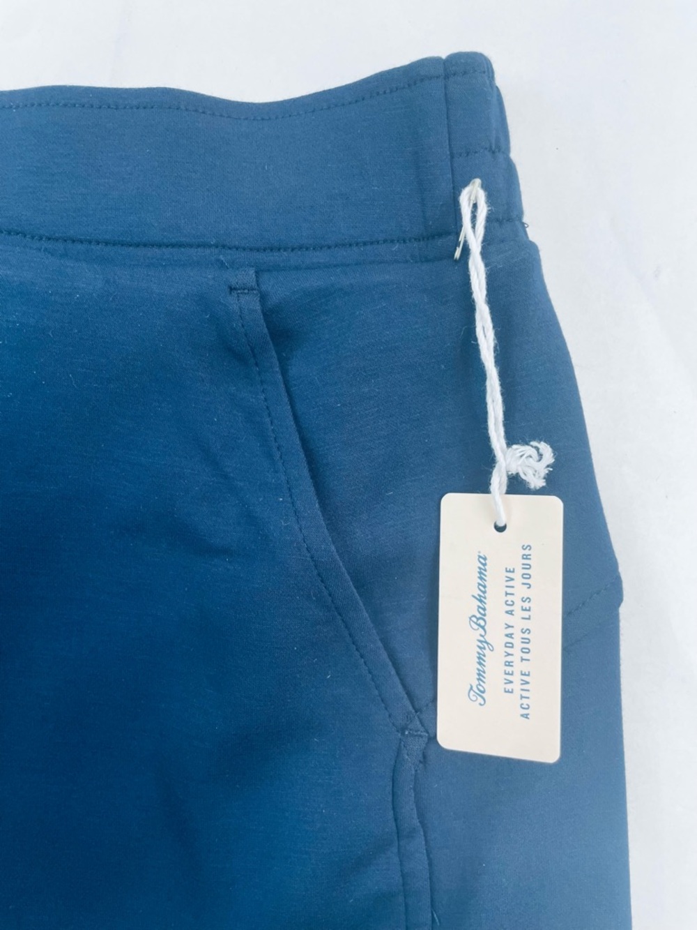 Tommy Bahama Everyday Active Navy Viscose Golf Skort Size Medium MSRP$110 NWT - Picture 4 of 6